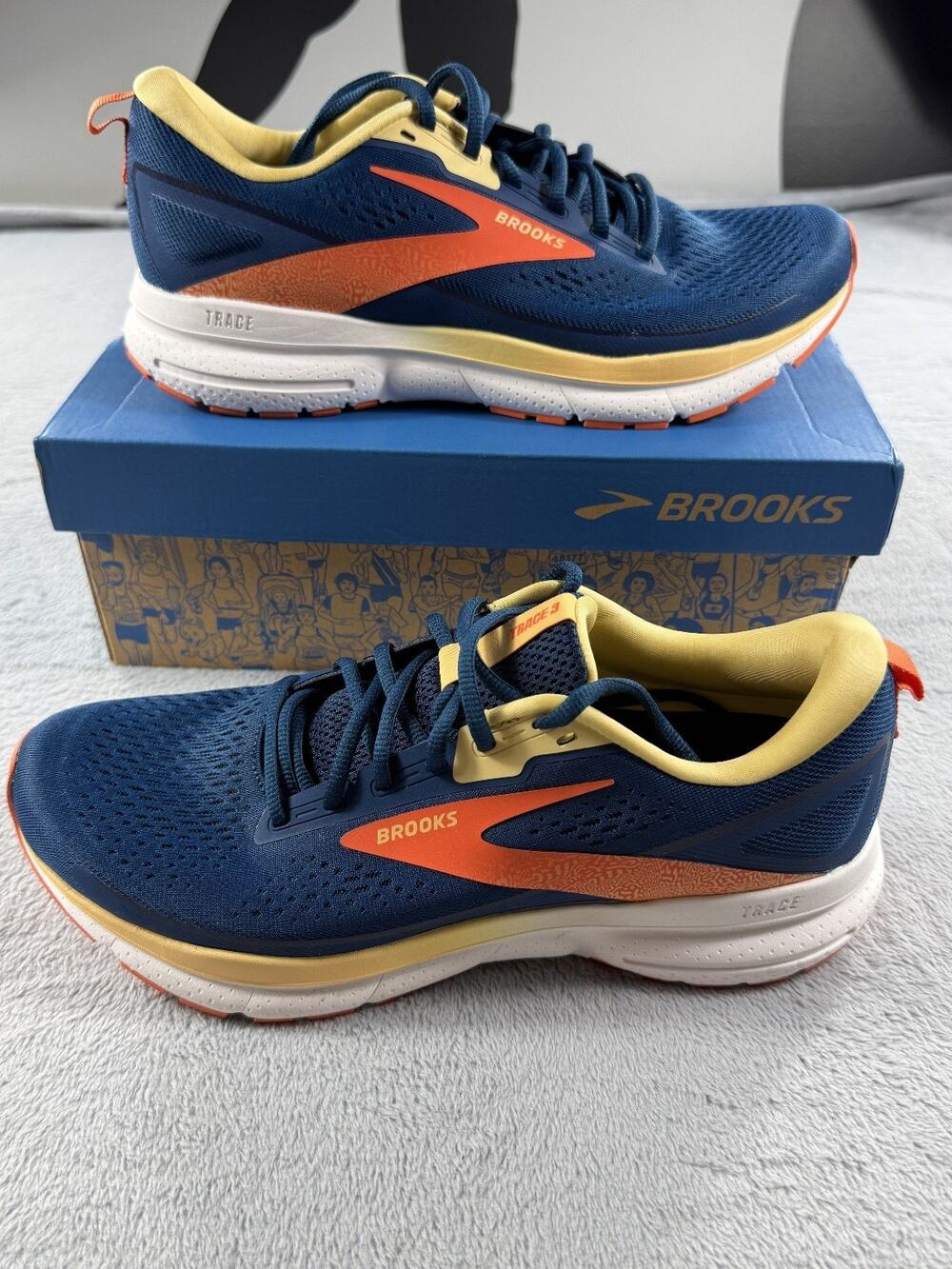Brooks Trace 3 Women's Size 11 Running Shoes Navy Blue Orange Athletic Sneakers